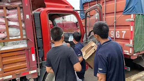 BAIC Shares the Trials and Hardships with People in Henan | BAIC Group and its Affiliated Enterprises Actively Participate in Flood Relief in Henan....
